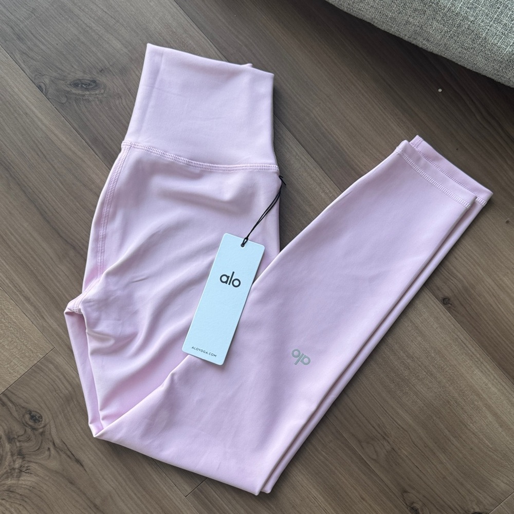 ALO Yoga Light Pink Leggings